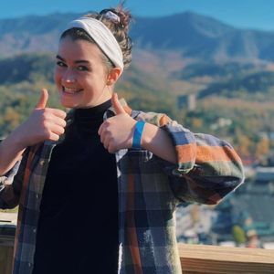 Meet your Posher, Zoe